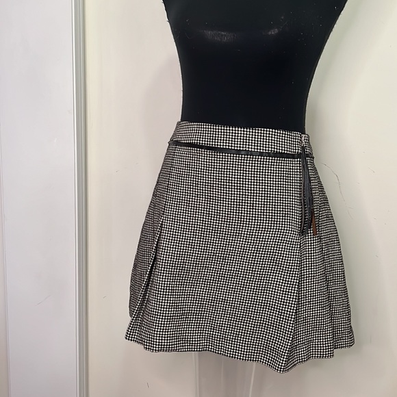 Tristan & Iseut Square Pattern Mini Sides Pleated Skirt Size 12 - Picture 11 of 16